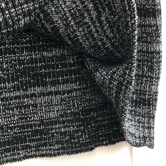 Derek Heart Cut Out Bodycon Dress - Picture 12 of 14